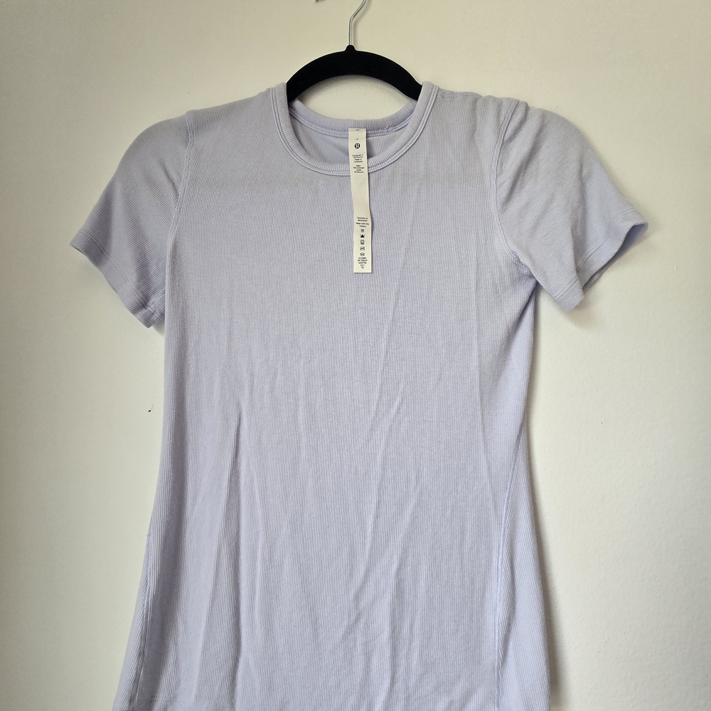 Lululemon Tee